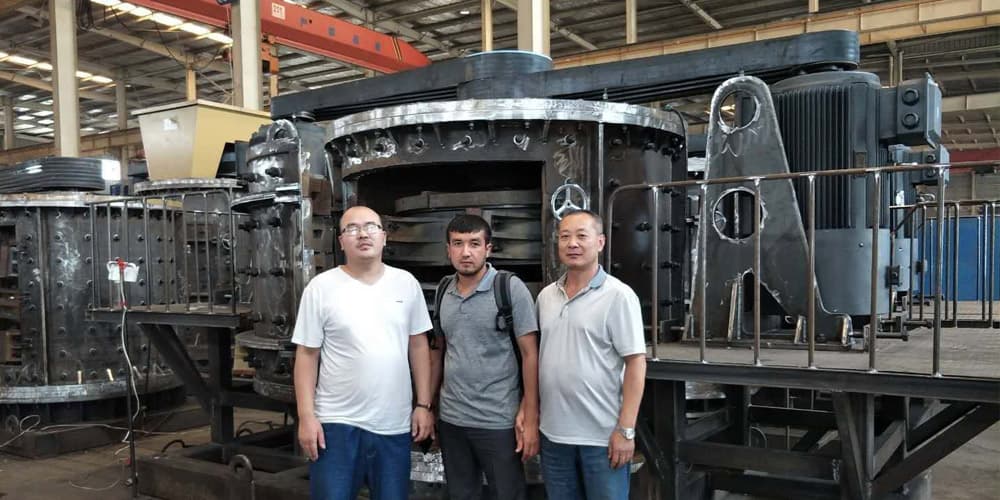 Clientes de Singapur visitan Zoomjo para la exploración de la planta de hormigón ZJ180